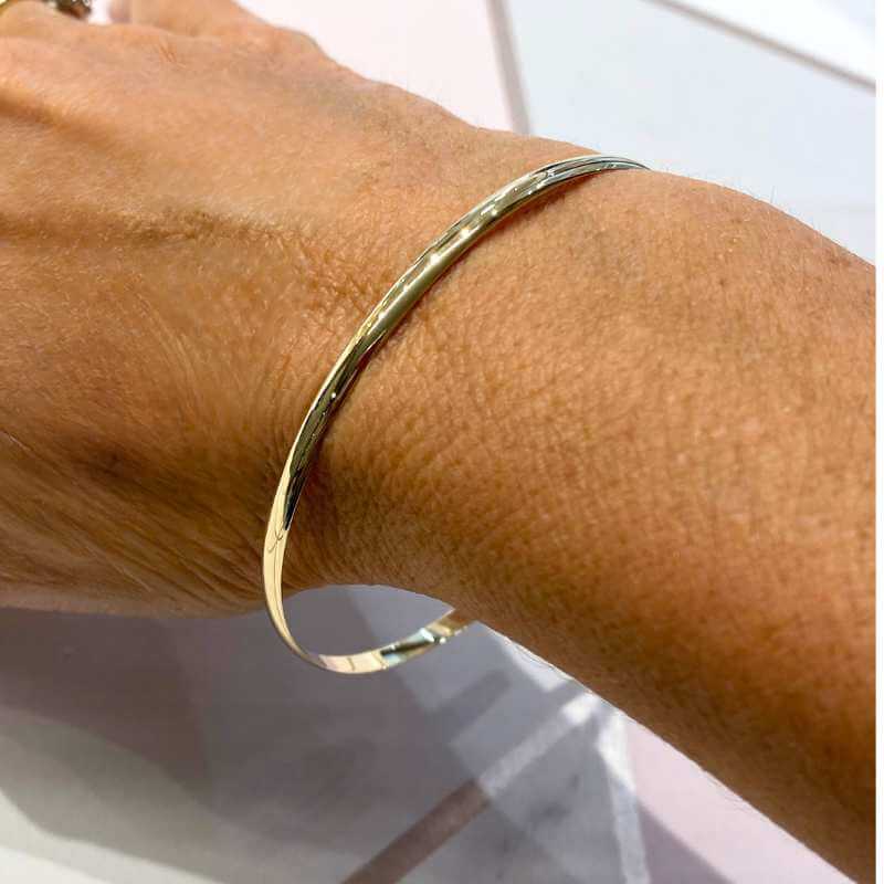 Plain Solid Gold D-Shape Ladies Bangle - Image 6