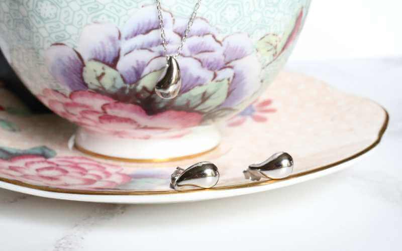 Polished Silver Puffed Teardrop Pendant - Image 3
