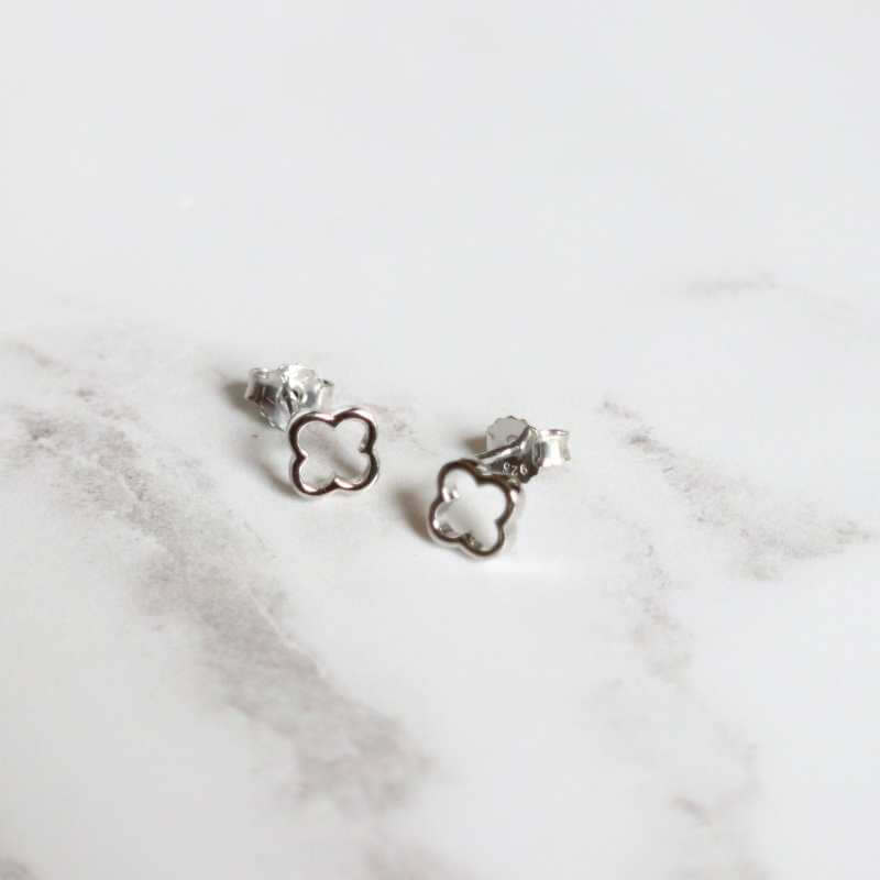 Silver Open Four Leaf Clover Stud Earrings - Image 4